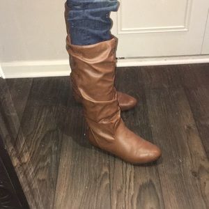 Tan leather boots. Size 9 in Womens